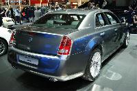 Geneva-Motor-Show-2011-Lancia-Thema.jpg