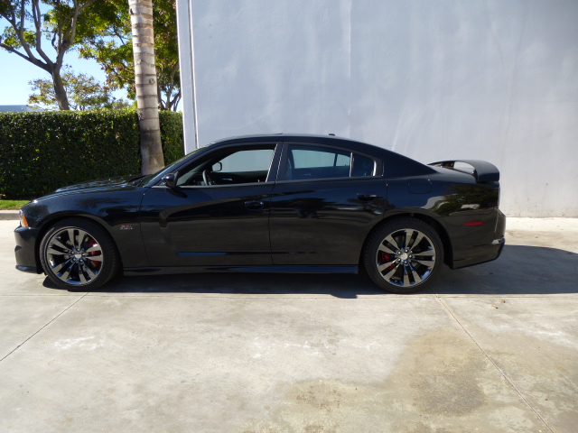 939011 14 Charger SRT8 005