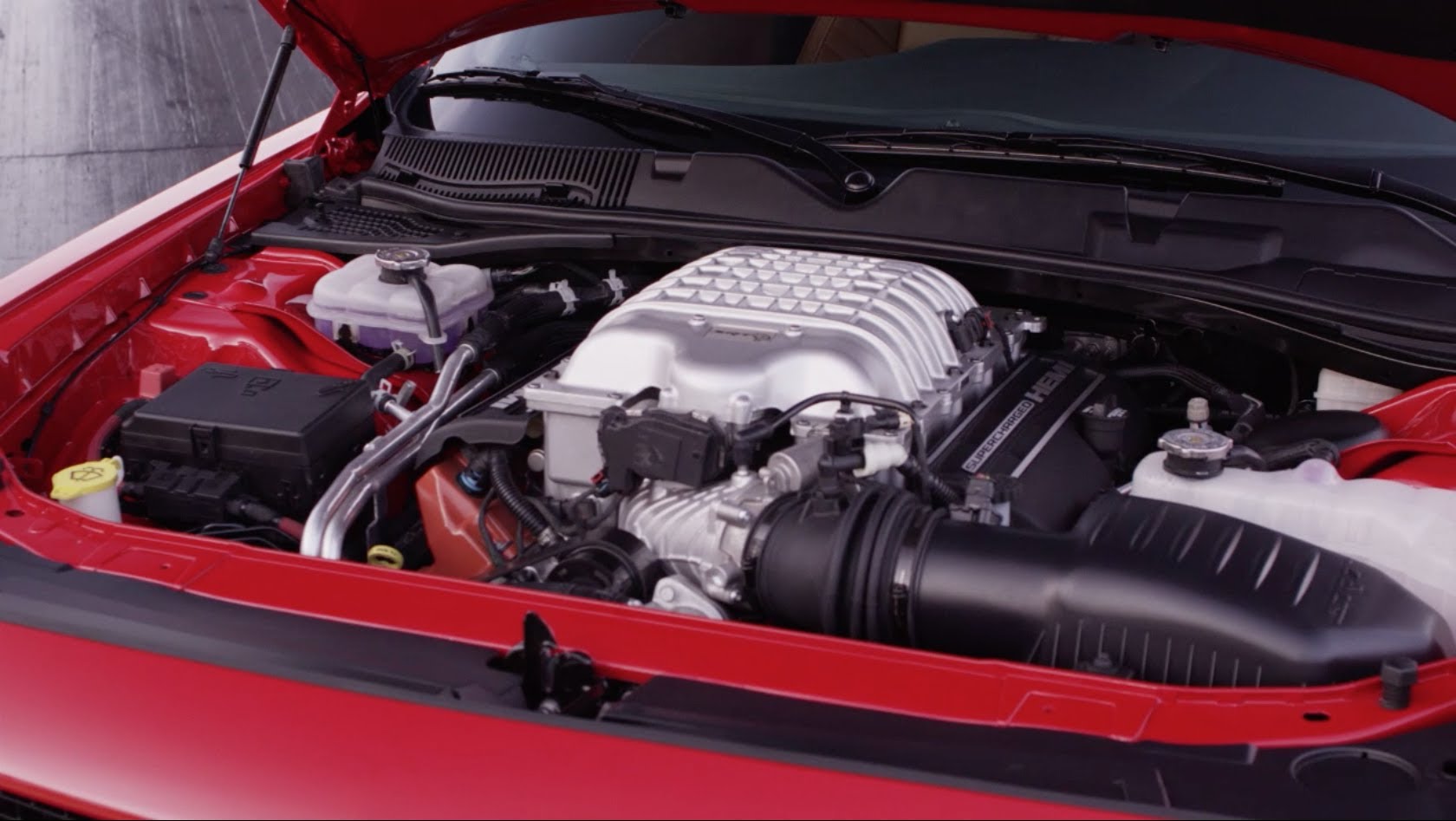 2015 Dodge Challenger SRT Hellcat – Supercharged Engine and