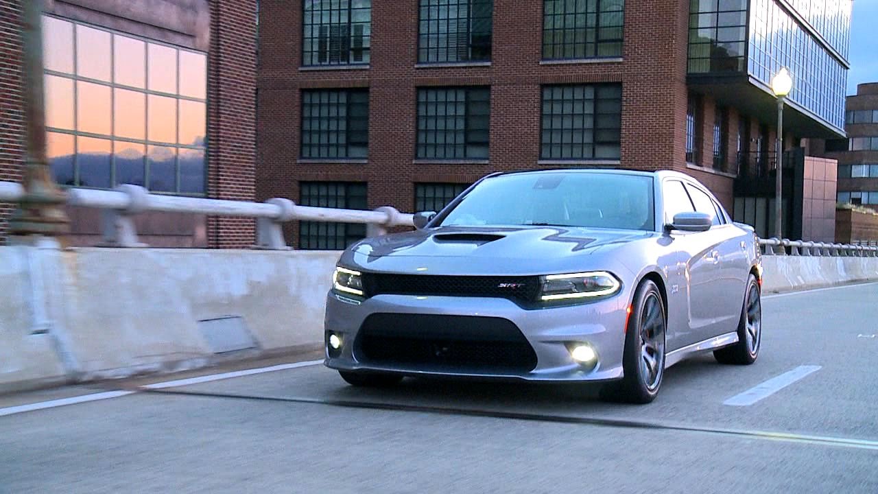 Dodge Charger SRT 392