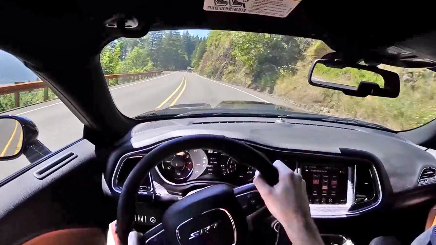 2015 Dodge Charger SRT Hellcat Sizzle