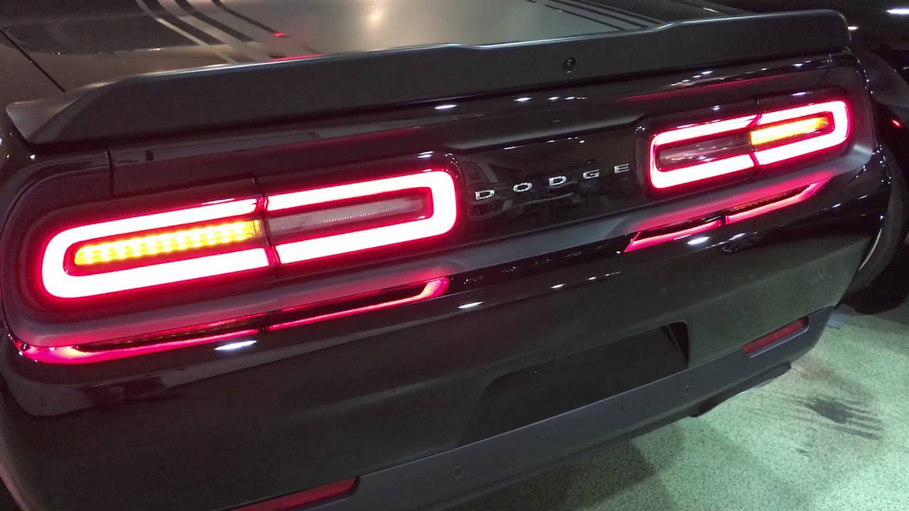 シーケンシャルウインカー dodge challenger  by Urban garage