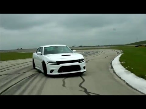 dodge charger srt8 2017