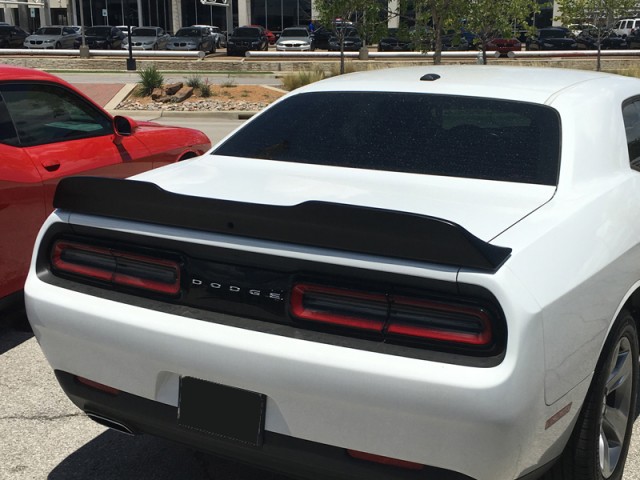 dodge-challenger-g-series-notched-spoiler-w-camera-option-2015-2017-32